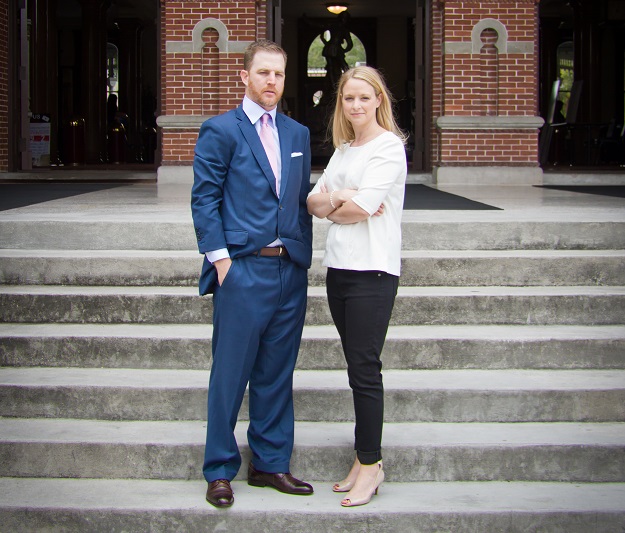 Ben and Amy on Tampa Courthouse Steps