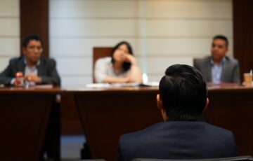 photo inside a courtroom